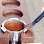 ⁦فرشاة تنظيف بودرة القهوة⁩ - الصورة ⁦3⁩